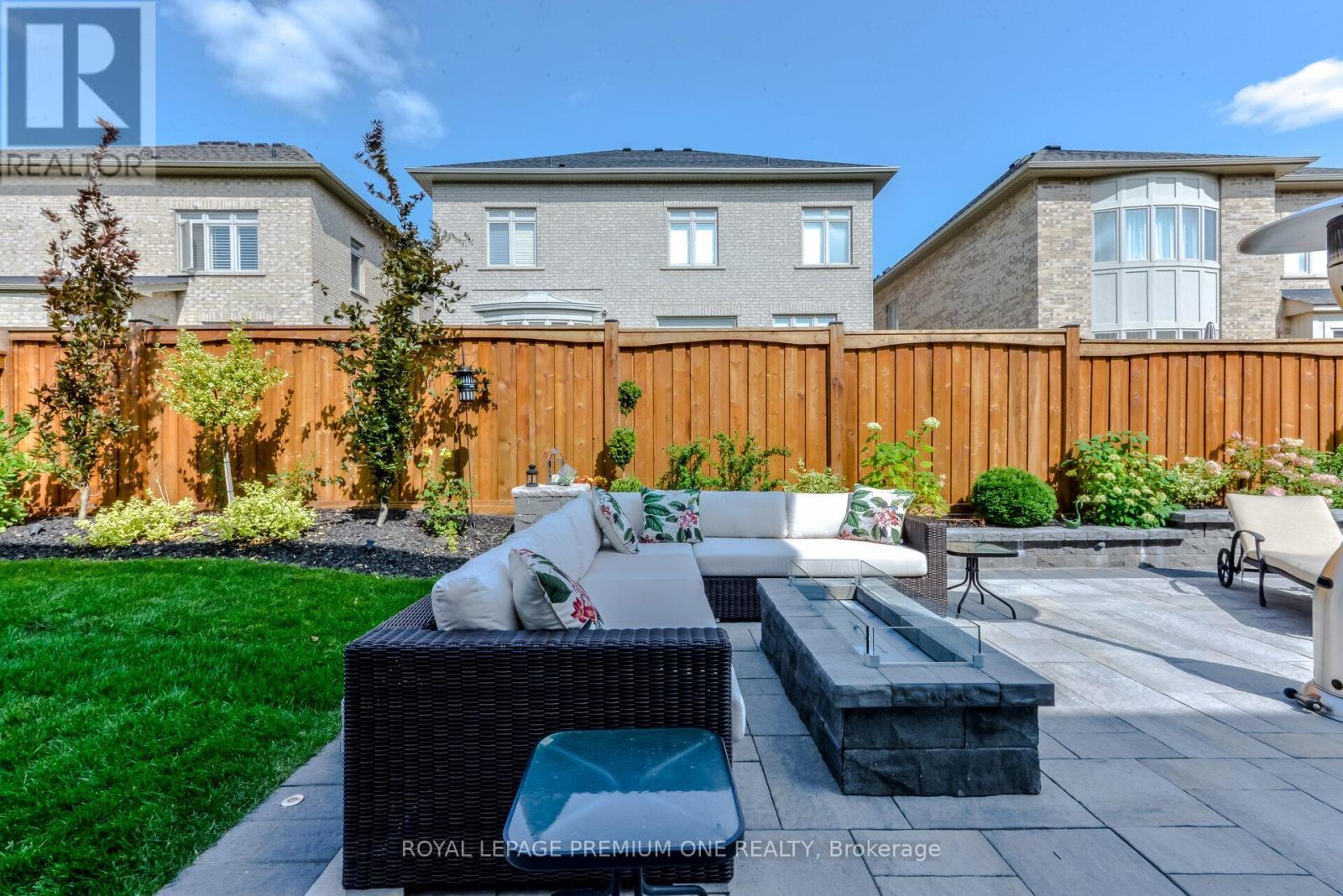 107 Headwind Boulevard, Vaughan, ON - Outdoor With Deck Patio Veranda