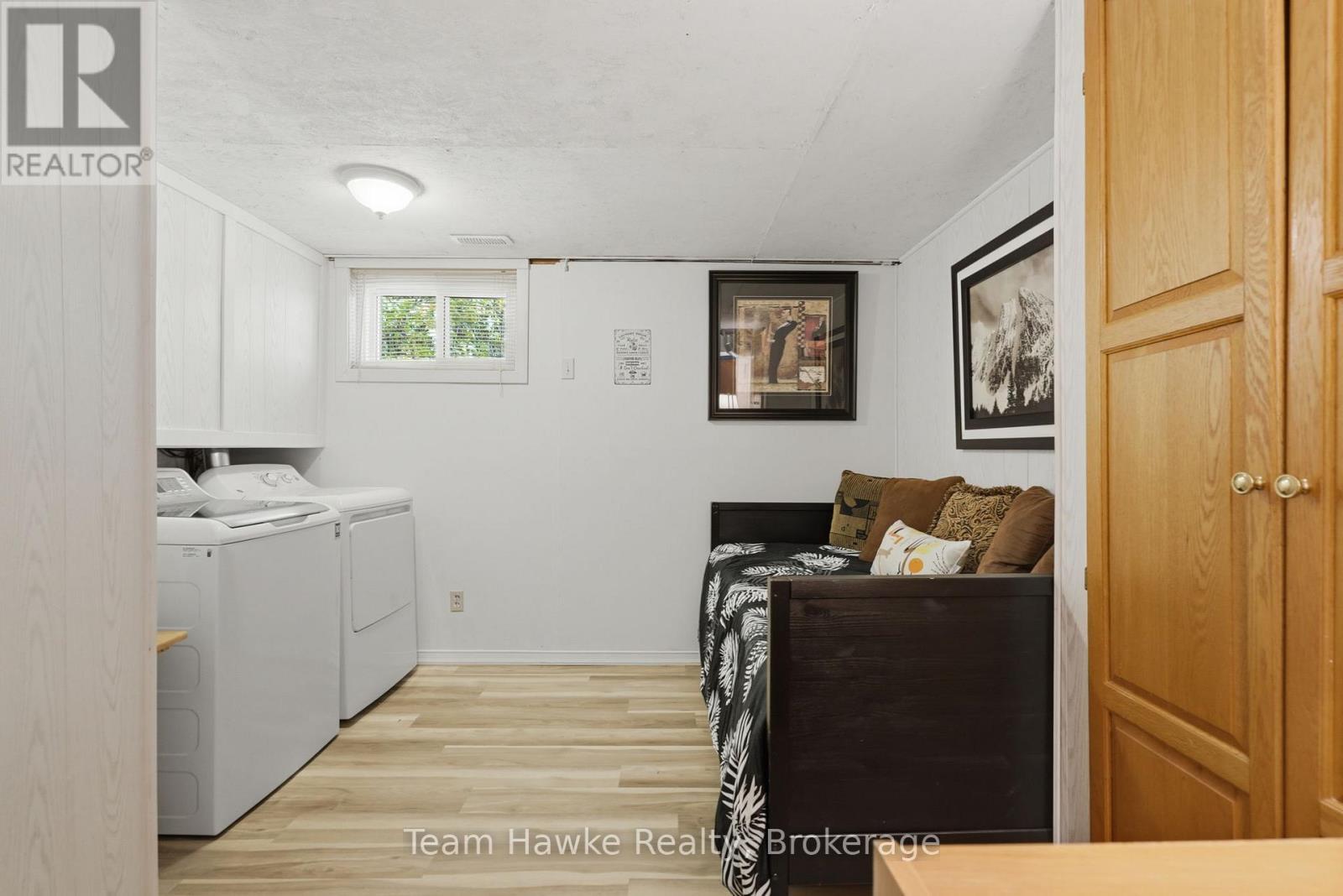 23 Timcourt Drive, Tiny, ON - Indoor Photo Showing Laundry Room