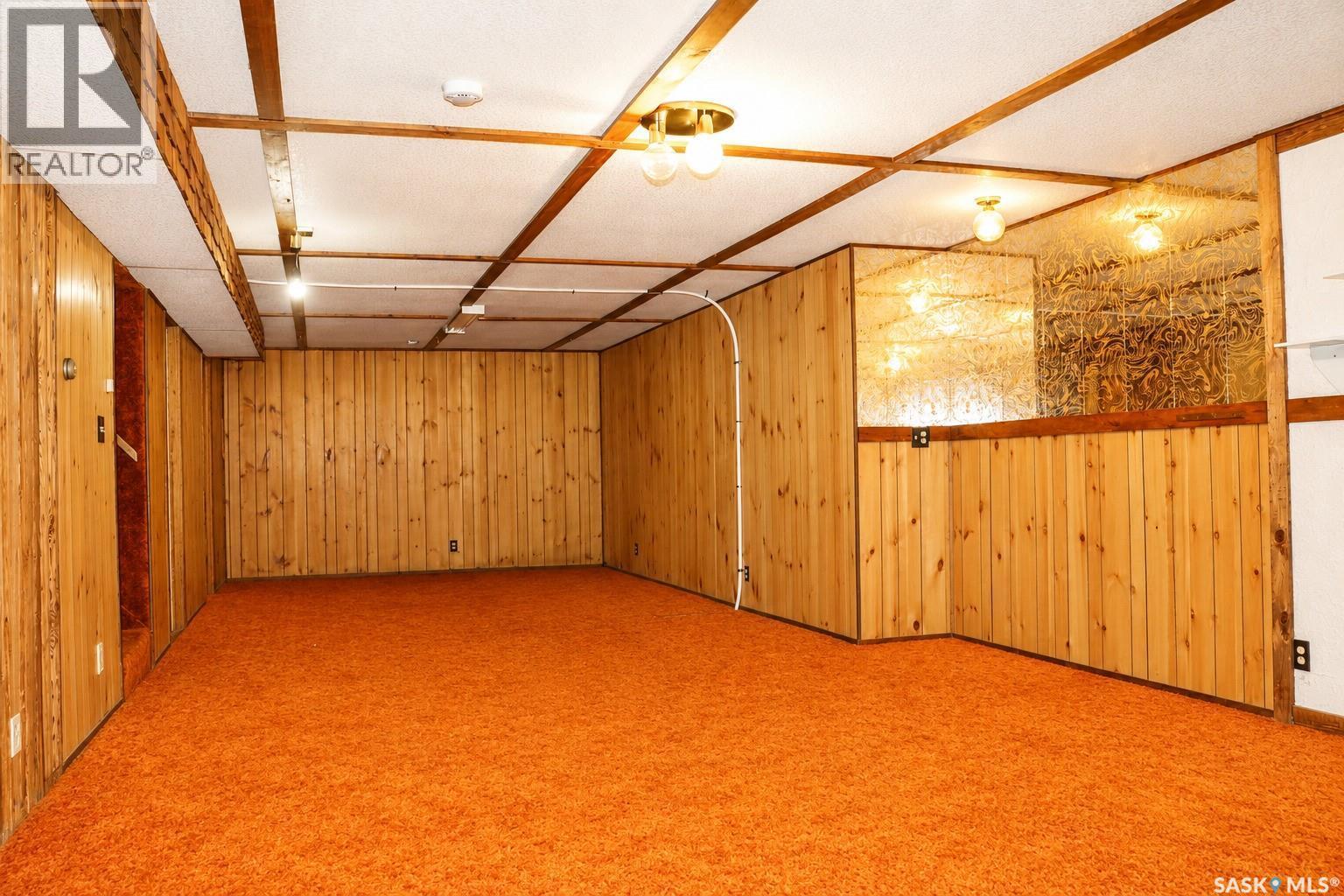 326 3Rd Avenue, Young, SK - Indoor Photo Showing Other Room