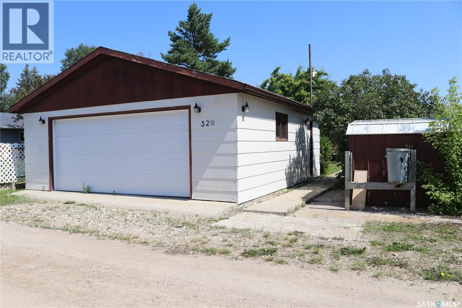 326 3Rd Avenue, Young, SK - Outdoor With Exterior