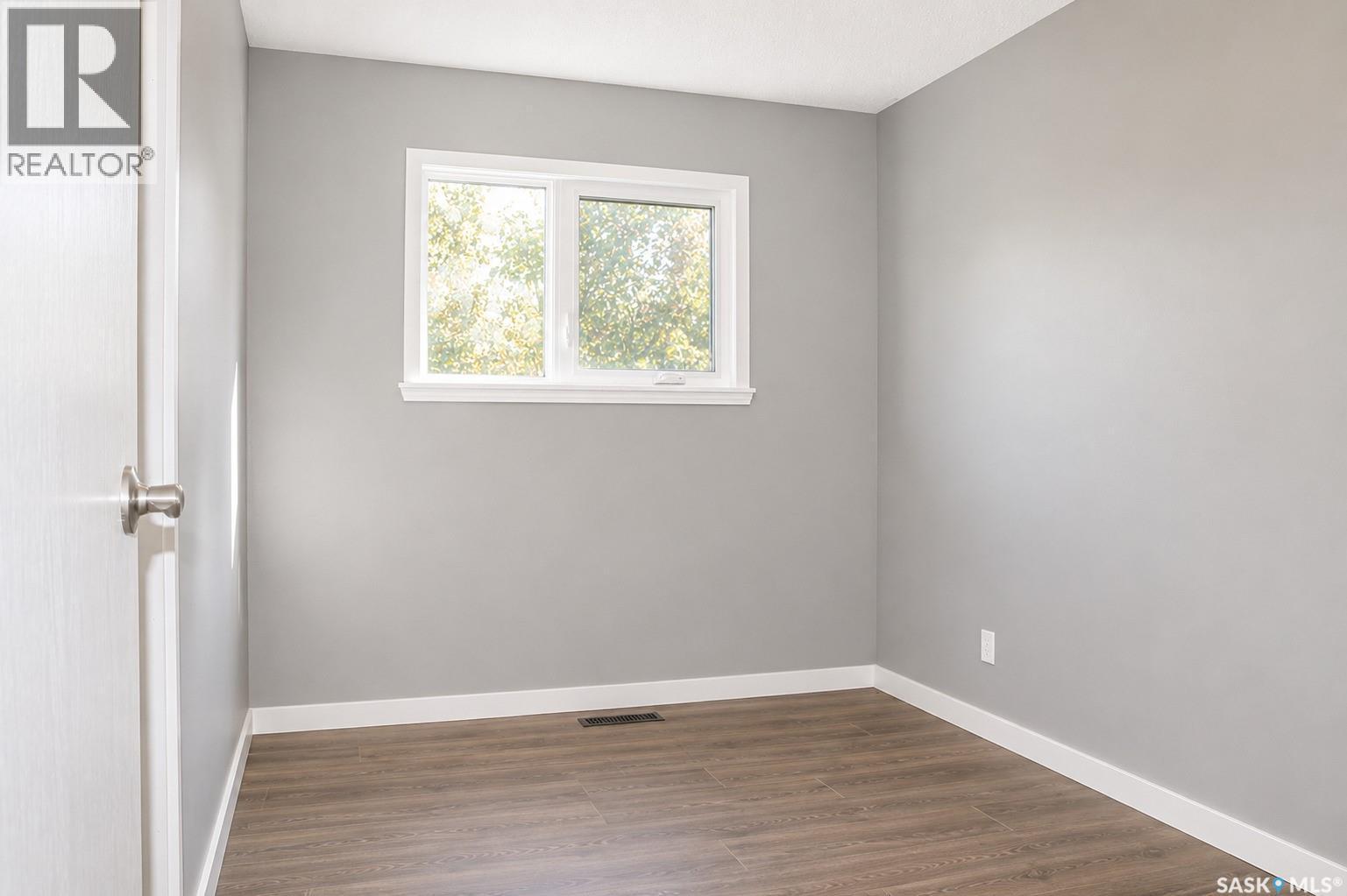 326 3Rd Avenue, Young, SK - Indoor Photo Showing Other Room