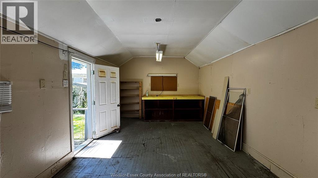 377 Chappell, Windsor, ON - Indoor