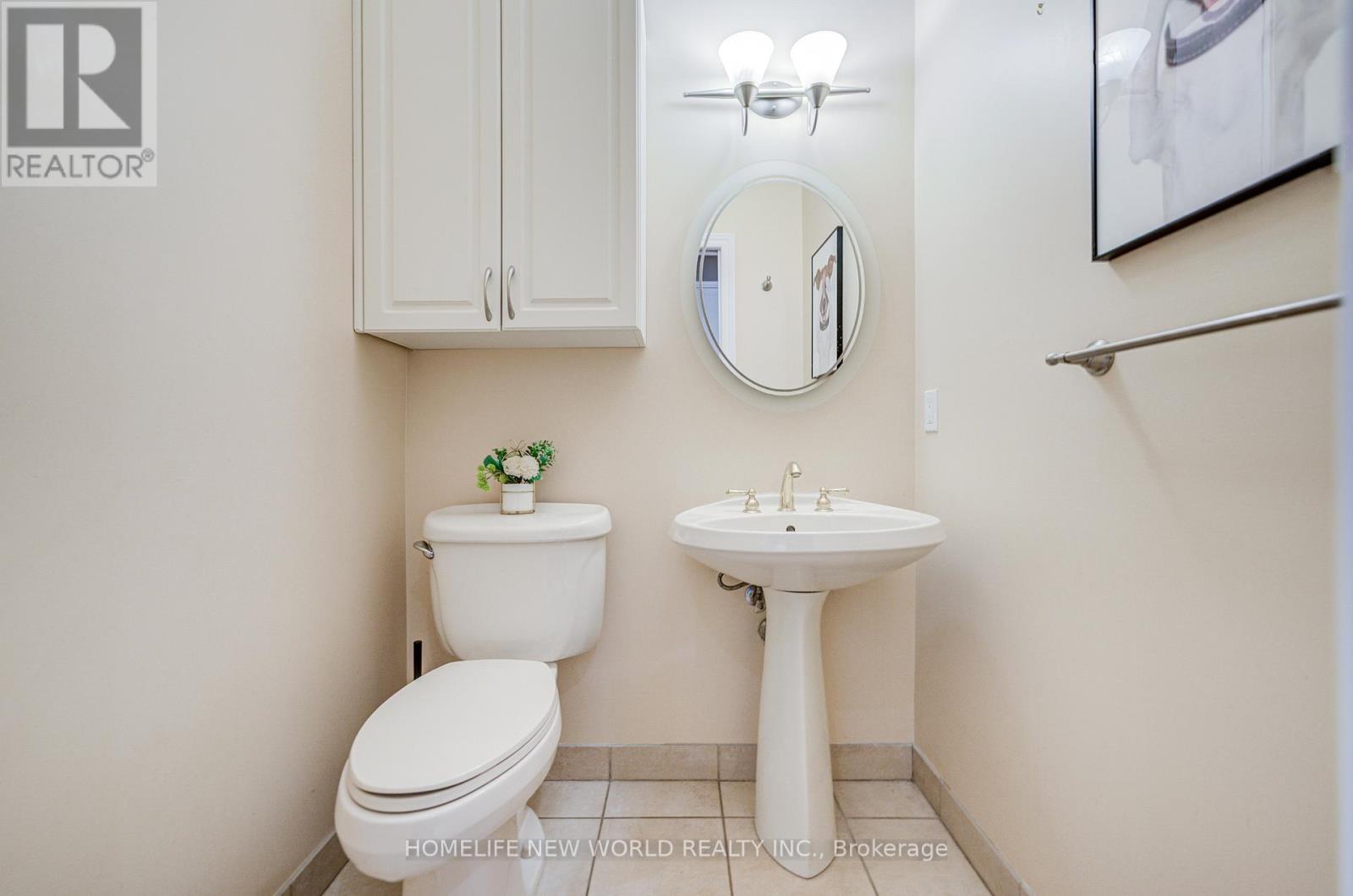 4468 Beacon Lane, Mississauga, ON - Indoor Photo Showing Bathroom