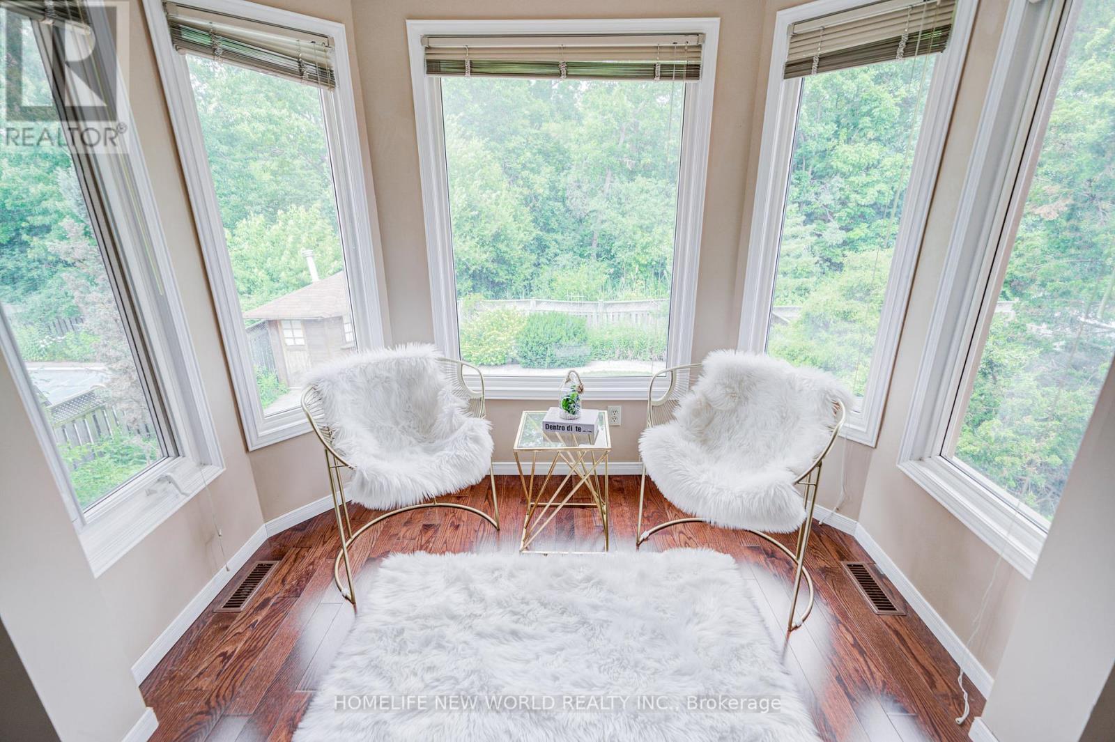 4468 Beacon Lane, Mississauga, ON - Indoor