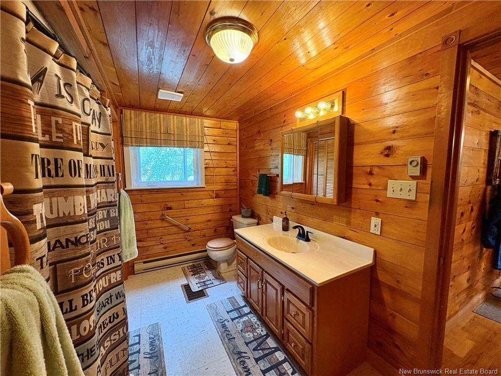 27 Binks Cres, Harvey, NB