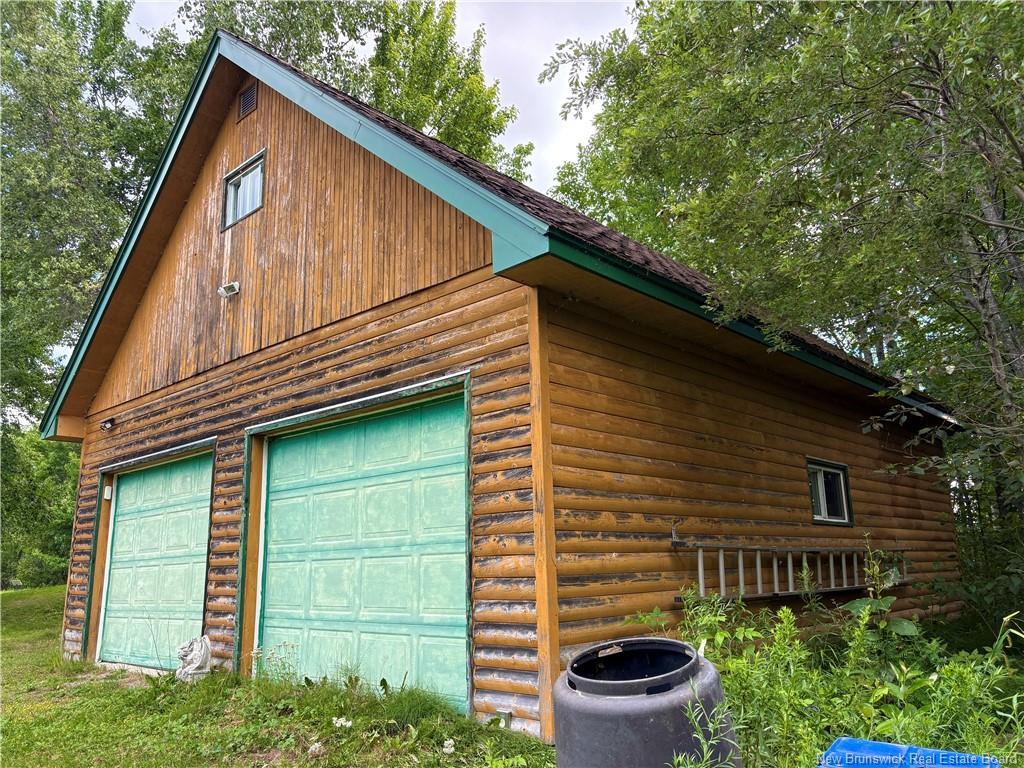 27 Binks Cres, Harvey, NB