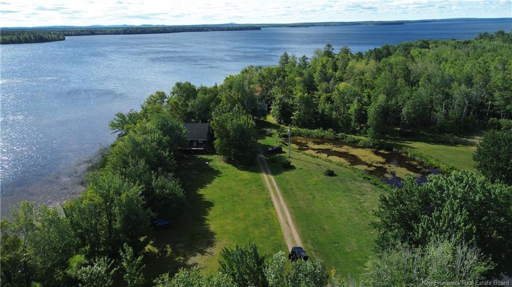 27 Binks Cres, Harvey, NB
