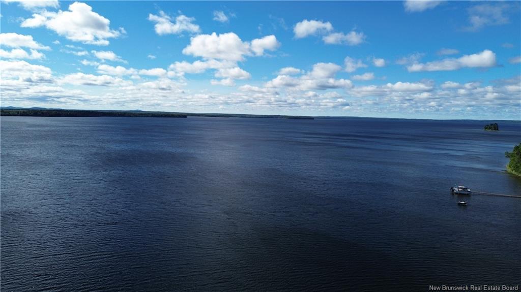 27 Binks Cres, Harvey, NB