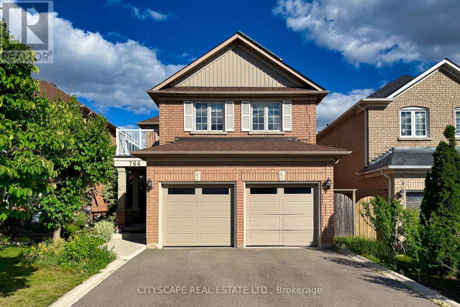 764 Avocado Crescent, Mississauga, ON - Outdoor