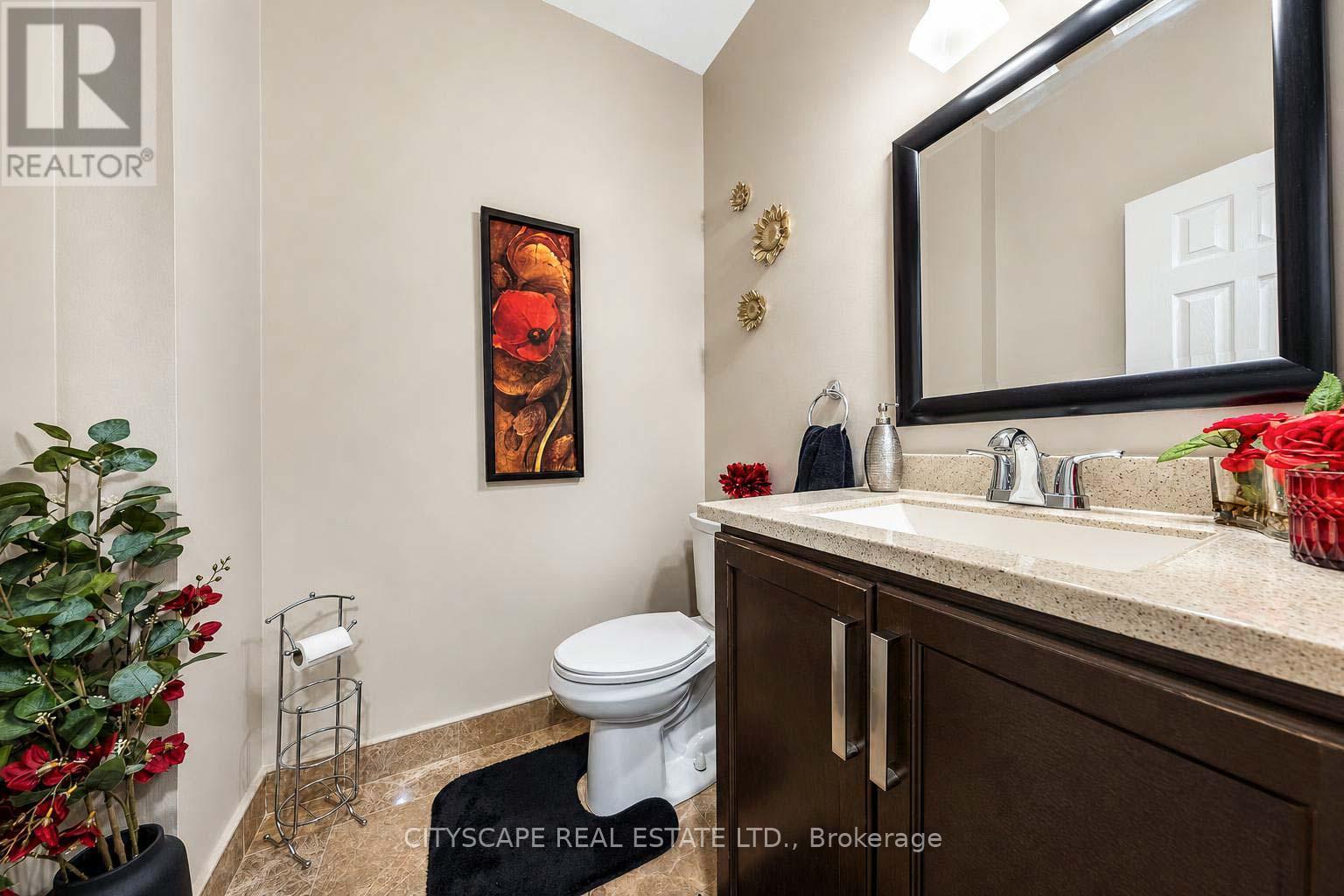 764 Avocado Crescent, Mississauga, ON - Indoor Photo Showing Bathroom