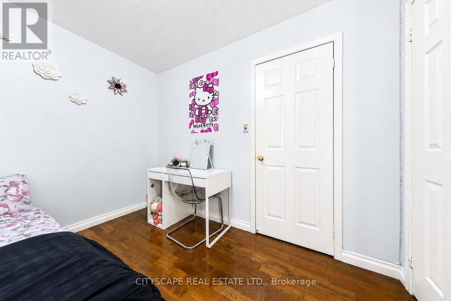 764 Avocado Crescent, Mississauga, ON - Indoor Photo Showing Other Room