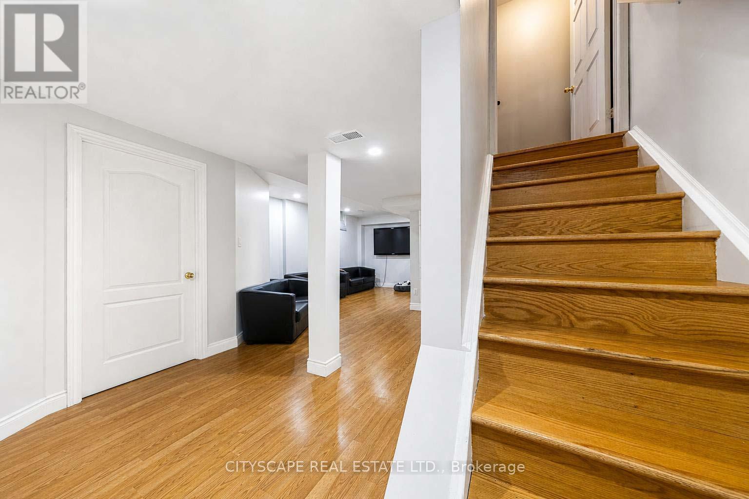764 Avocado Crescent, Mississauga, ON - Indoor Photo Showing Other Room