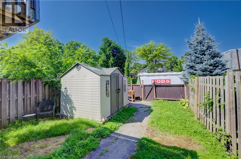 127 Henderson Street, Cambridge, ON - Outdoor