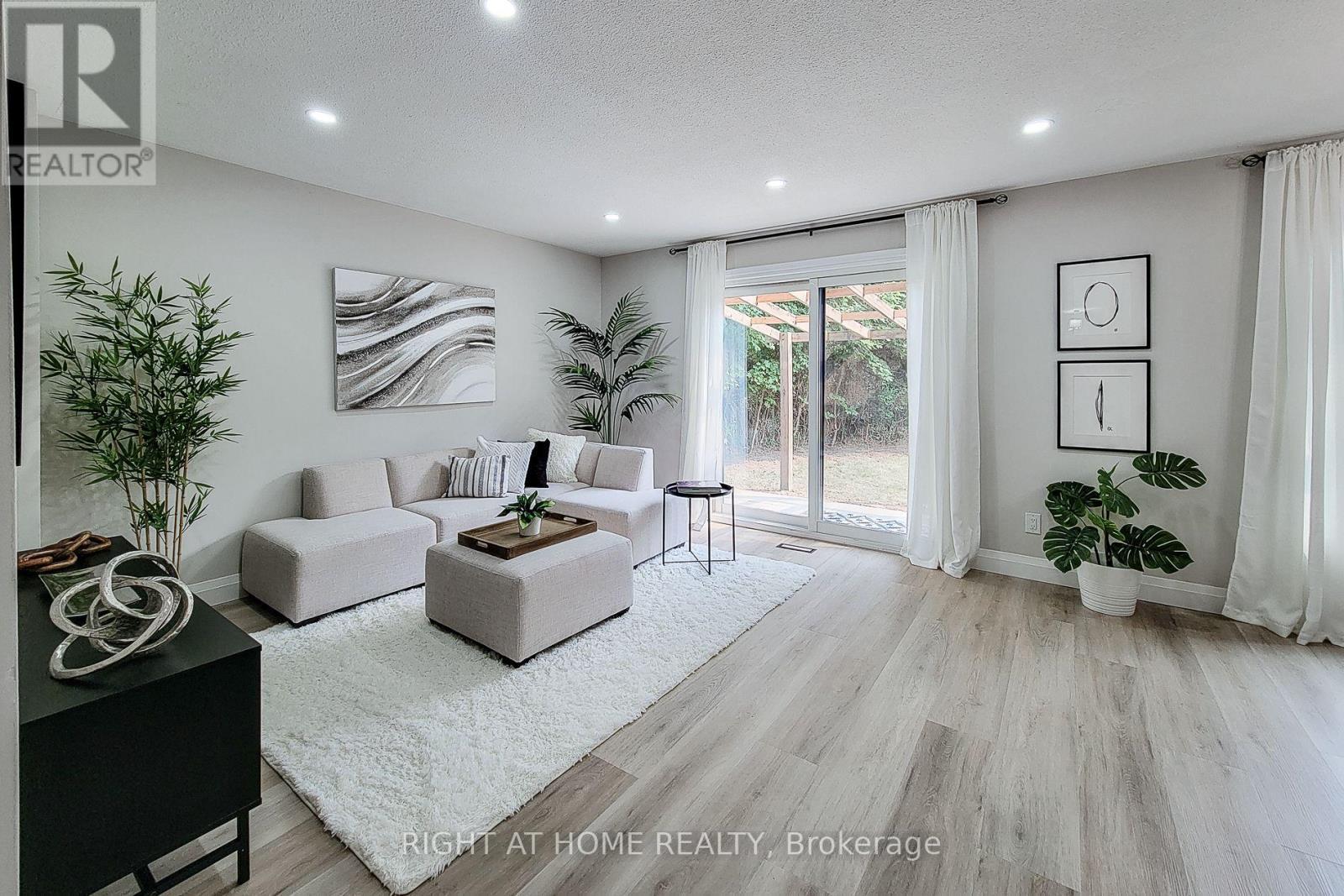 3574 Autumnleaf Crescent, Mississauga, ON - Indoor