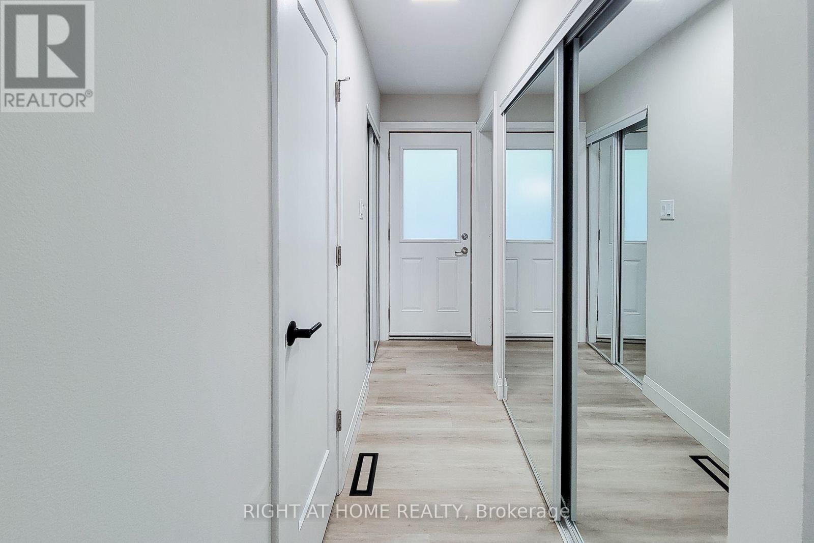 3574 Autumnleaf Crescent, Mississauga, ON - Indoor Photo Showing Other Room