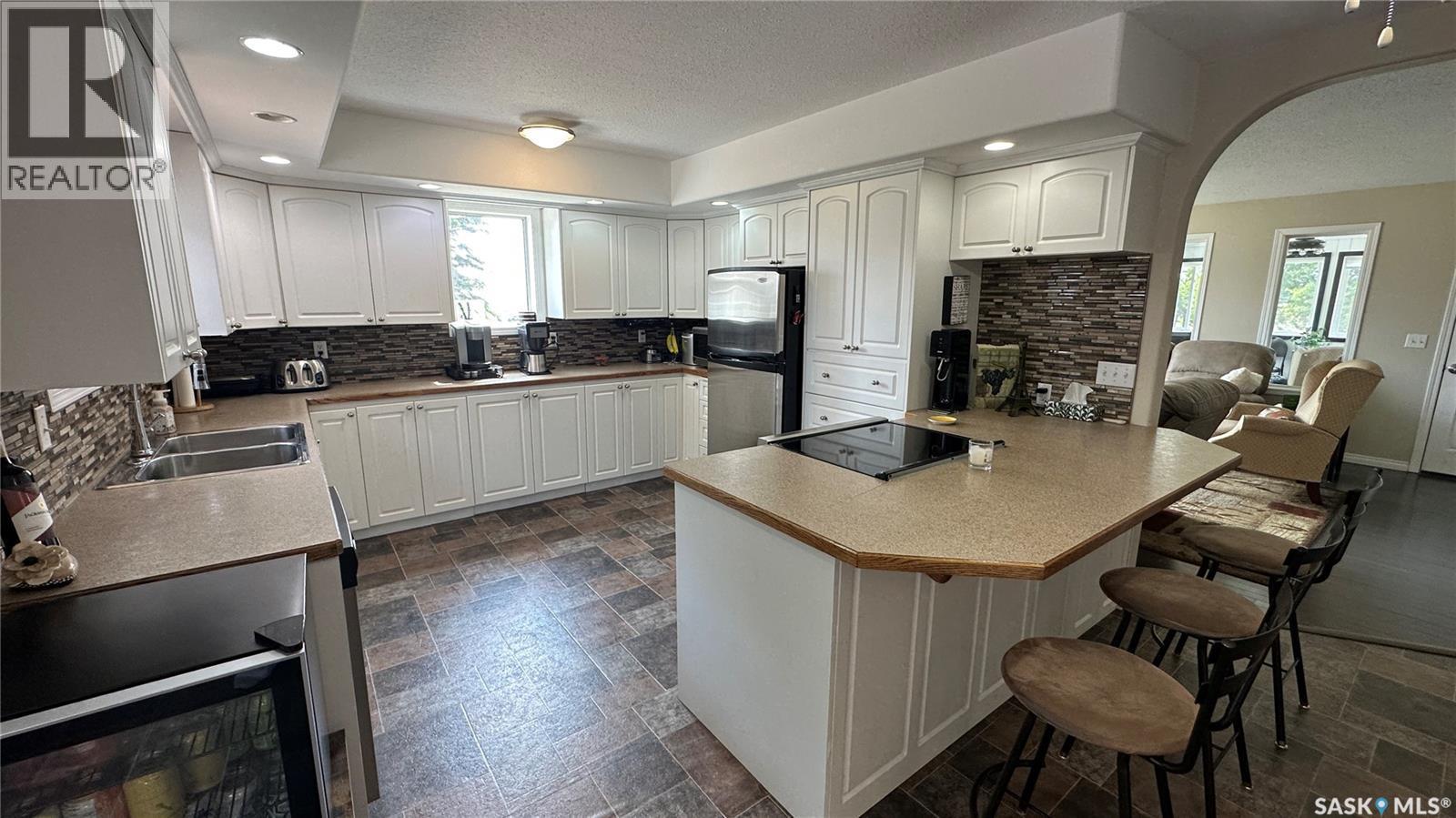 Melfort Acreage, Willow Creek Rm No. 458, SK - Indoor Photo Showing Kitchen With Double Sink