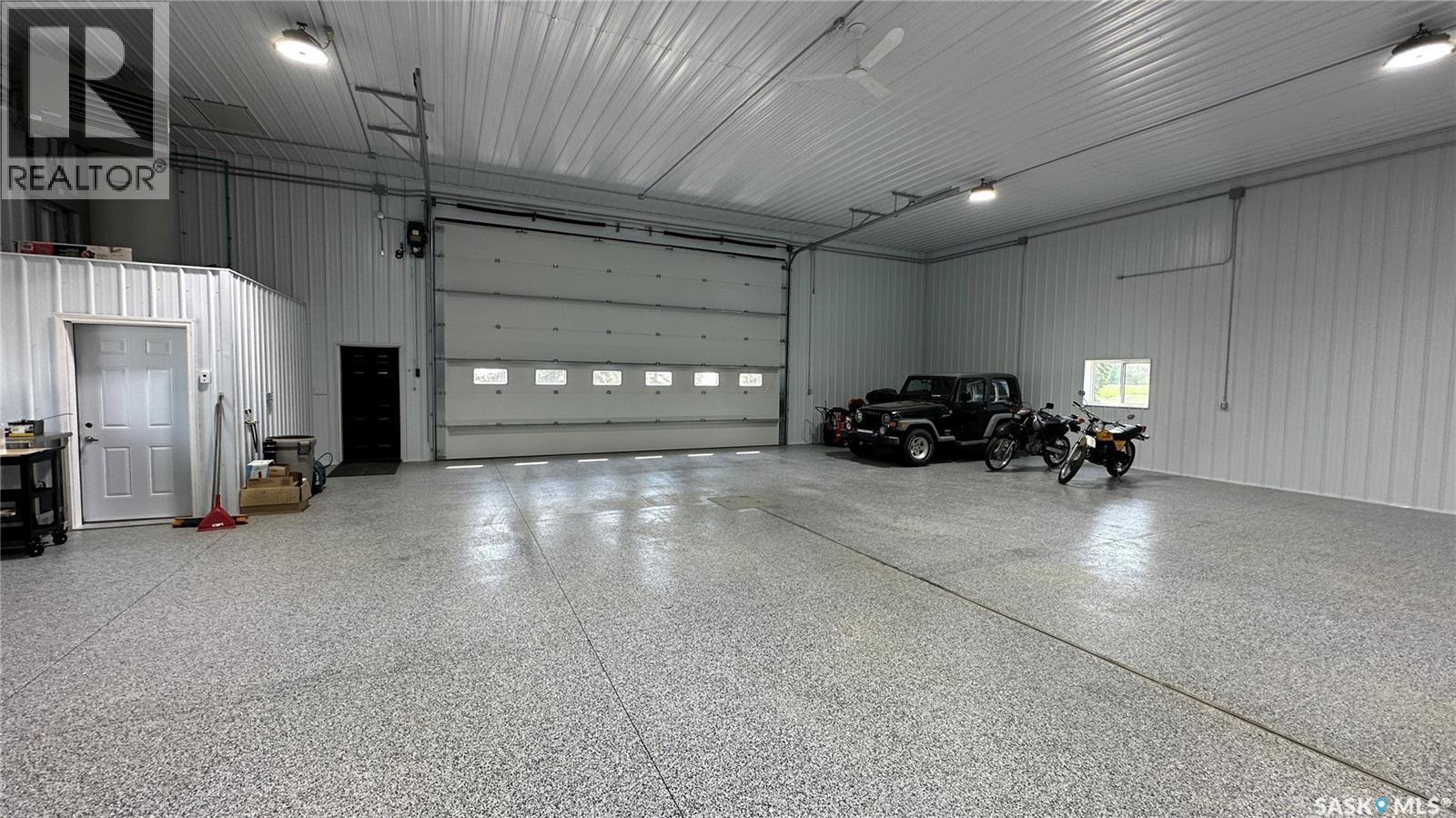 Melfort Acreage, Willow Creek Rm No. 458, SK - Indoor Photo Showing Garage