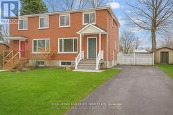 256 ZELDA CRESCENT Richmond Hill, ON L4C 2Y5