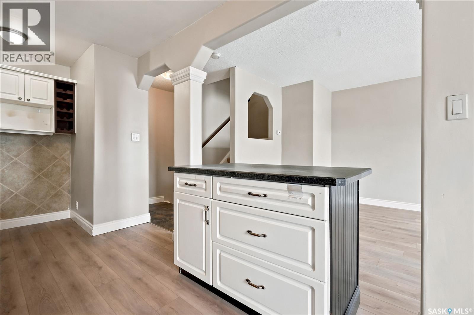 6 1292 Gordon Road, Moose Jaw, SK - Indoor