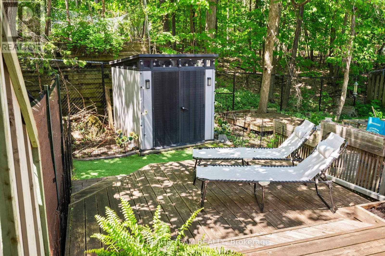 Modern shed included - 212 Provender Avenue, Ottawa, ON - Outdoor