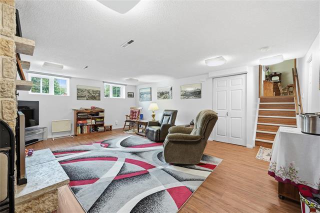 15 Sinnott St, Winnipeg, MB - Indoor