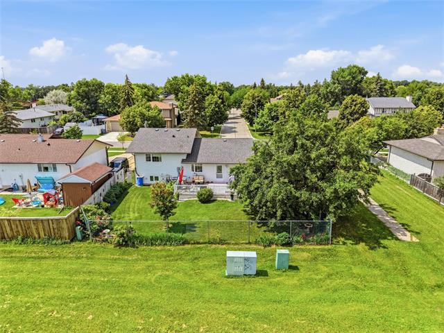 15 Sinnott St, Winnipeg, MB - Outdoor
