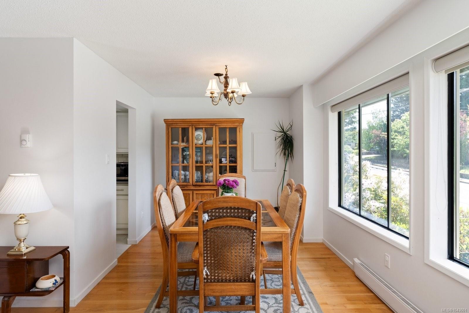 764 Mann Ave, Saanich, BC