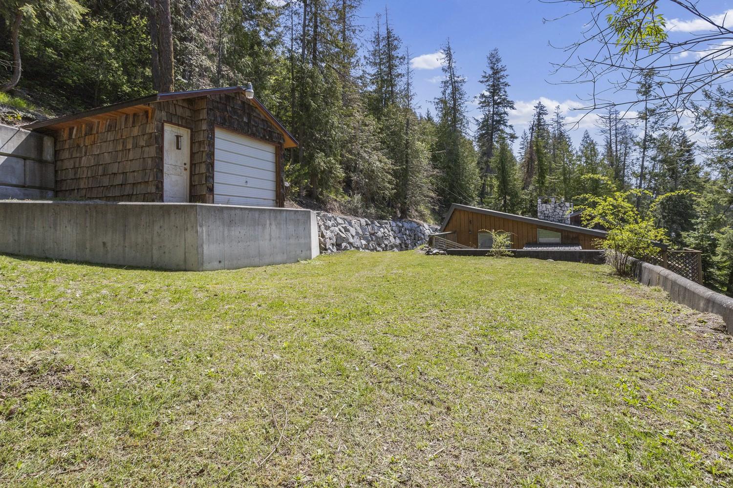 11929 3A Highway, Destiny Bay, BC - Outdoor