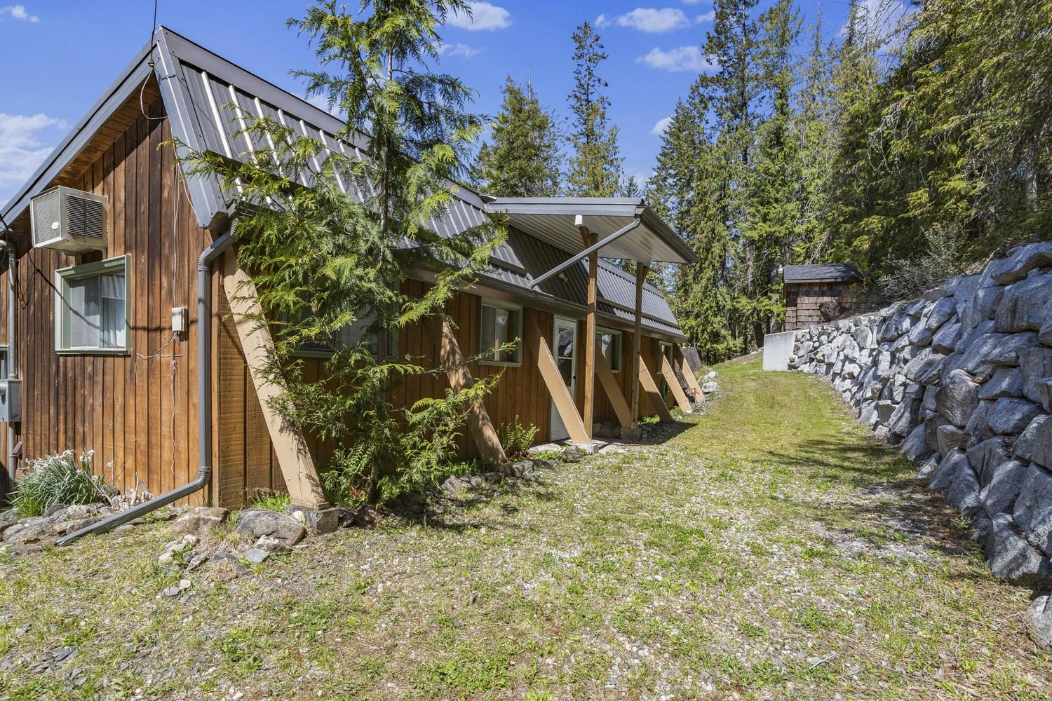 11929 3A Highway, Destiny Bay, BC - Outdoor