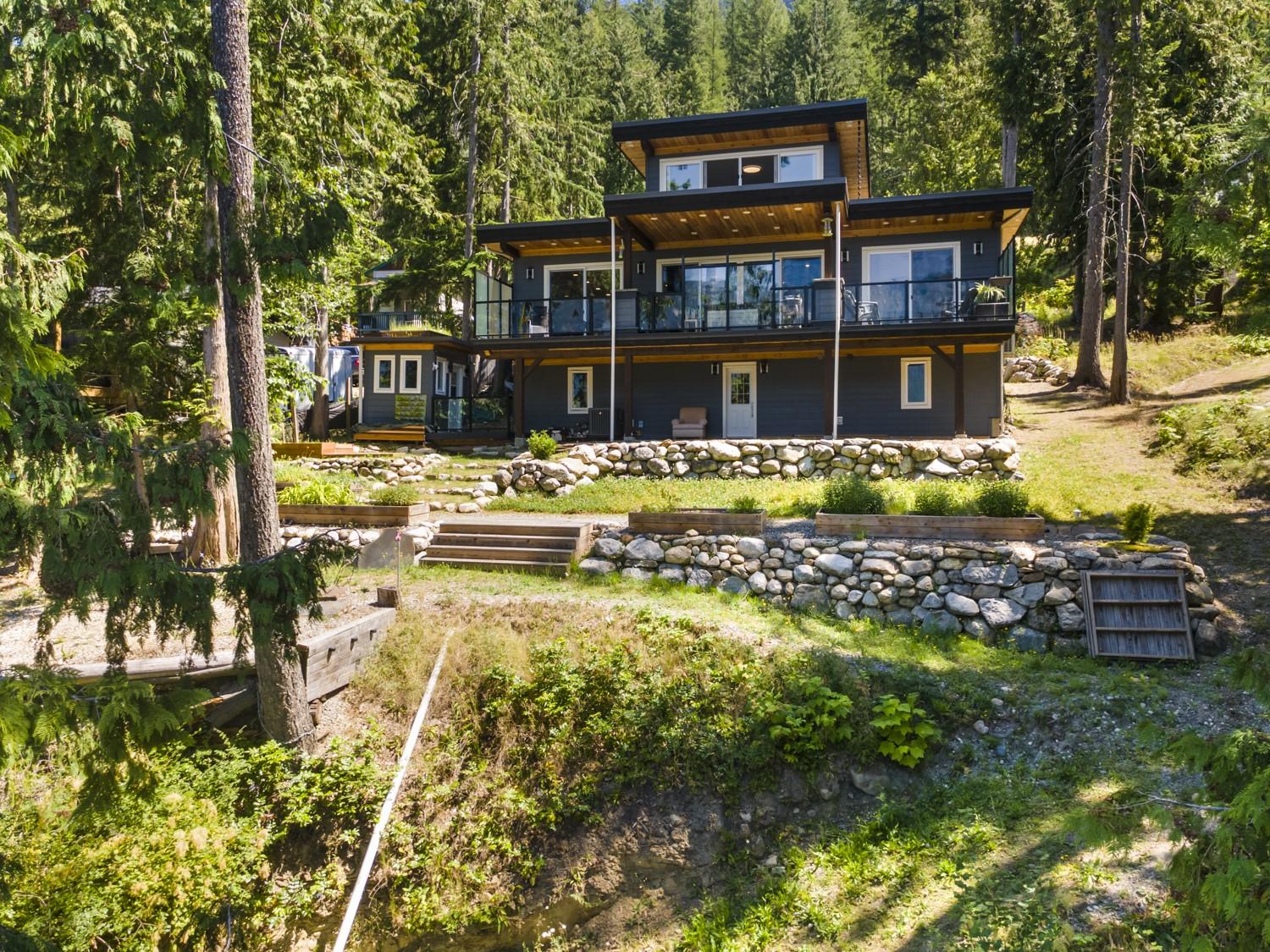 13683 Larch Road, Boswell, BC - Outdoor With Deck Patio Veranda