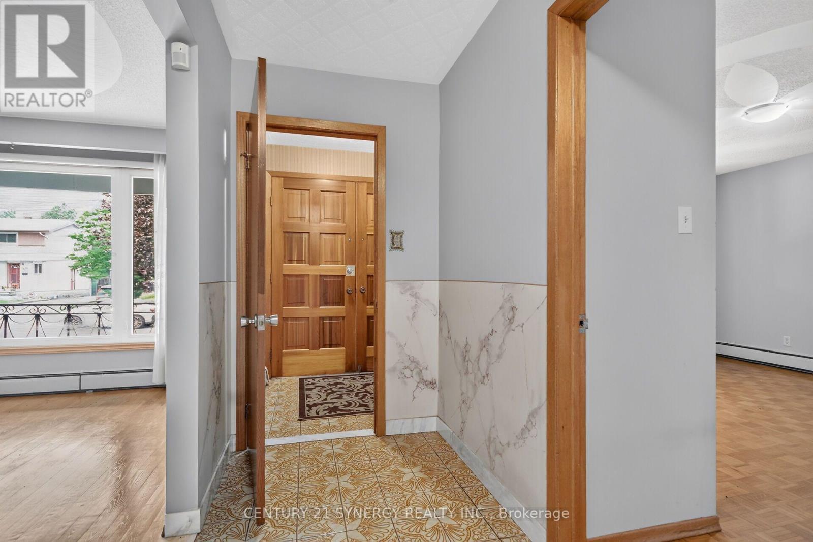 974 Greenbriar Avenue, Ottawa, ON - Indoor Photo Showing Other Room