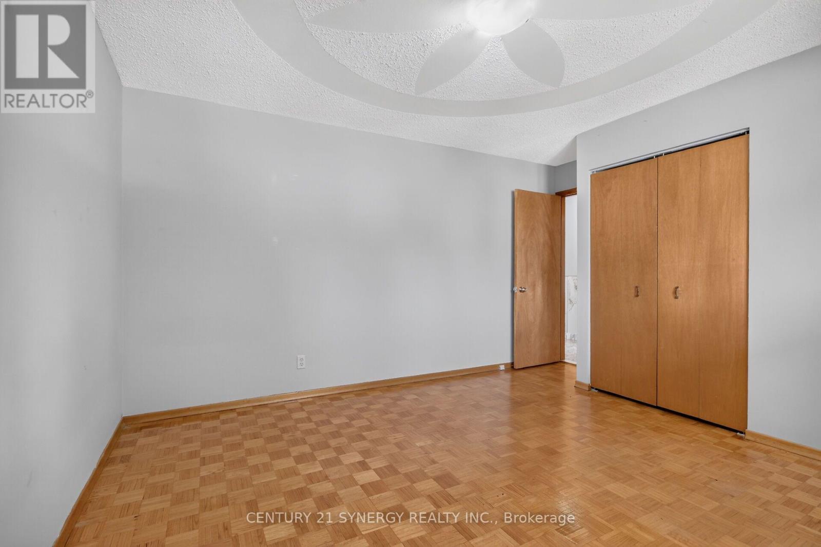974 Greenbriar Avenue, Ottawa, ON - Indoor Photo Showing Other Room