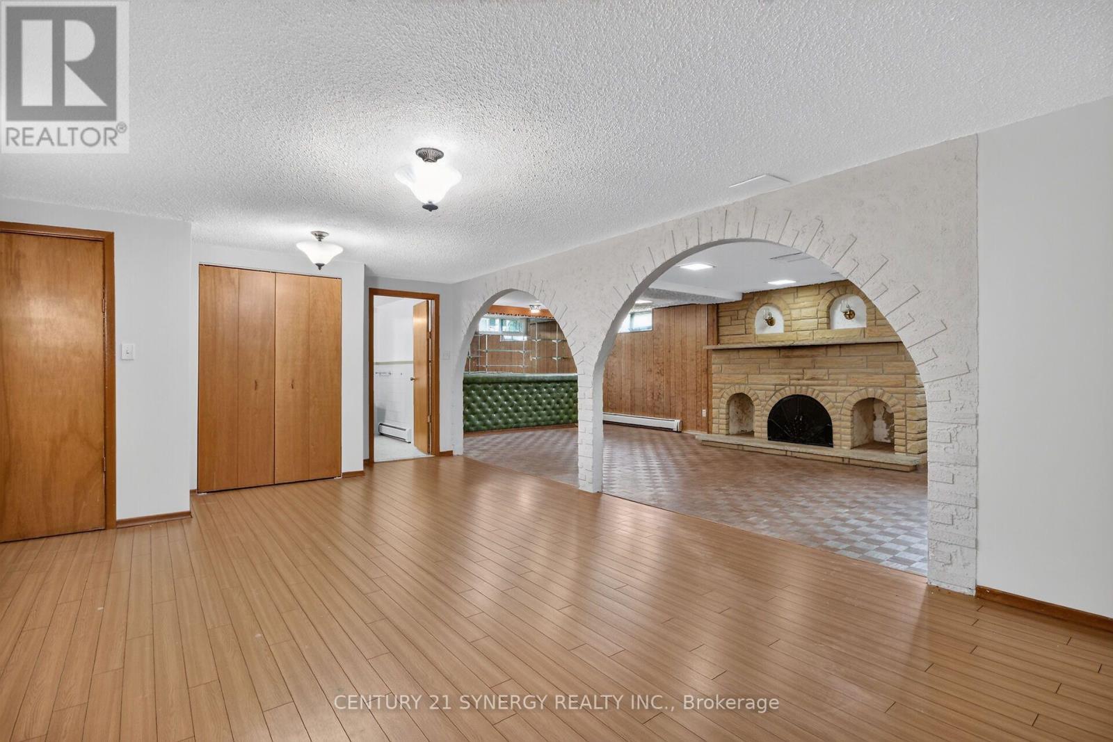 974 Greenbriar Avenue, Ottawa, ON - Indoor