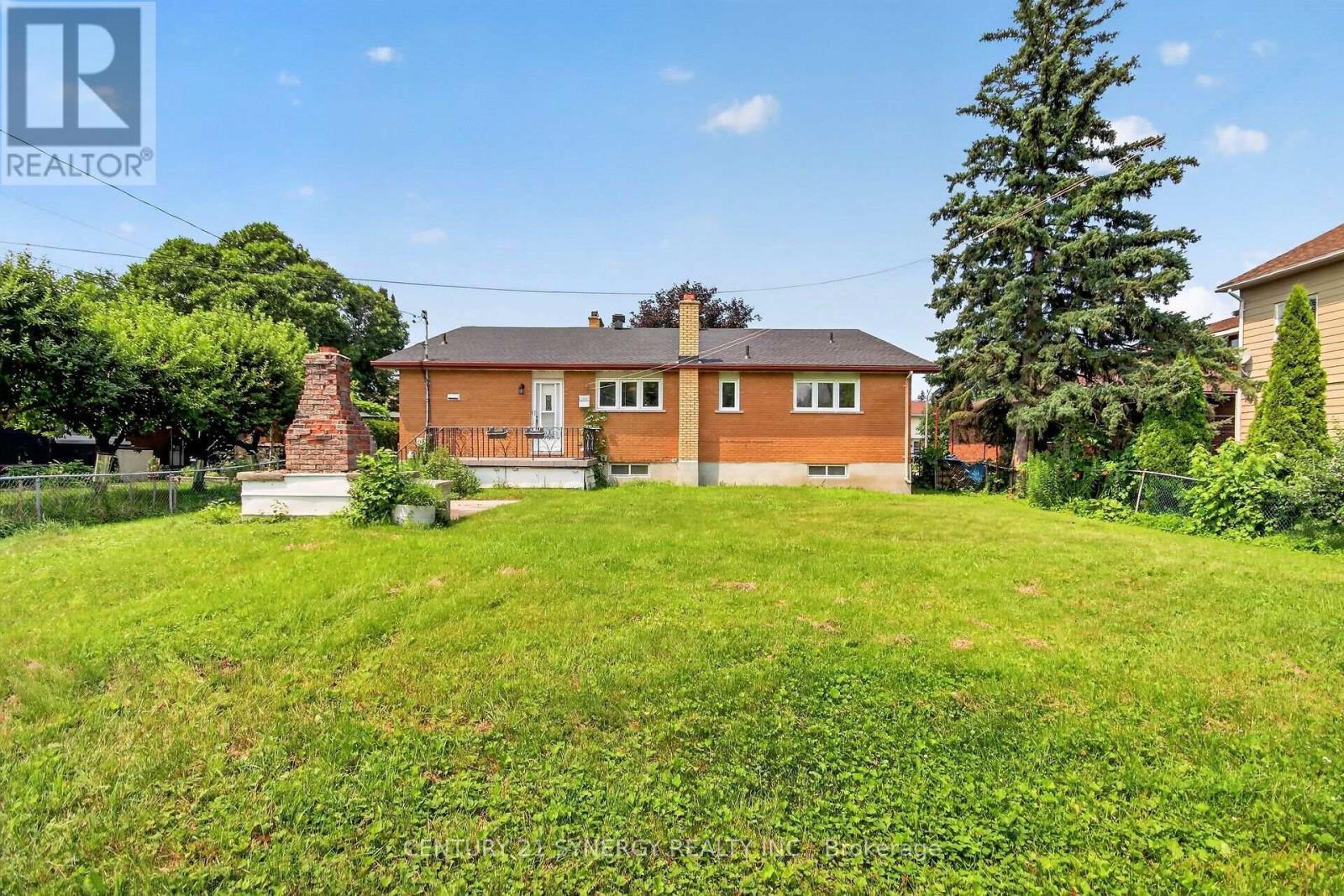 974 Greenbriar Avenue, Ottawa, ON - Outdoor