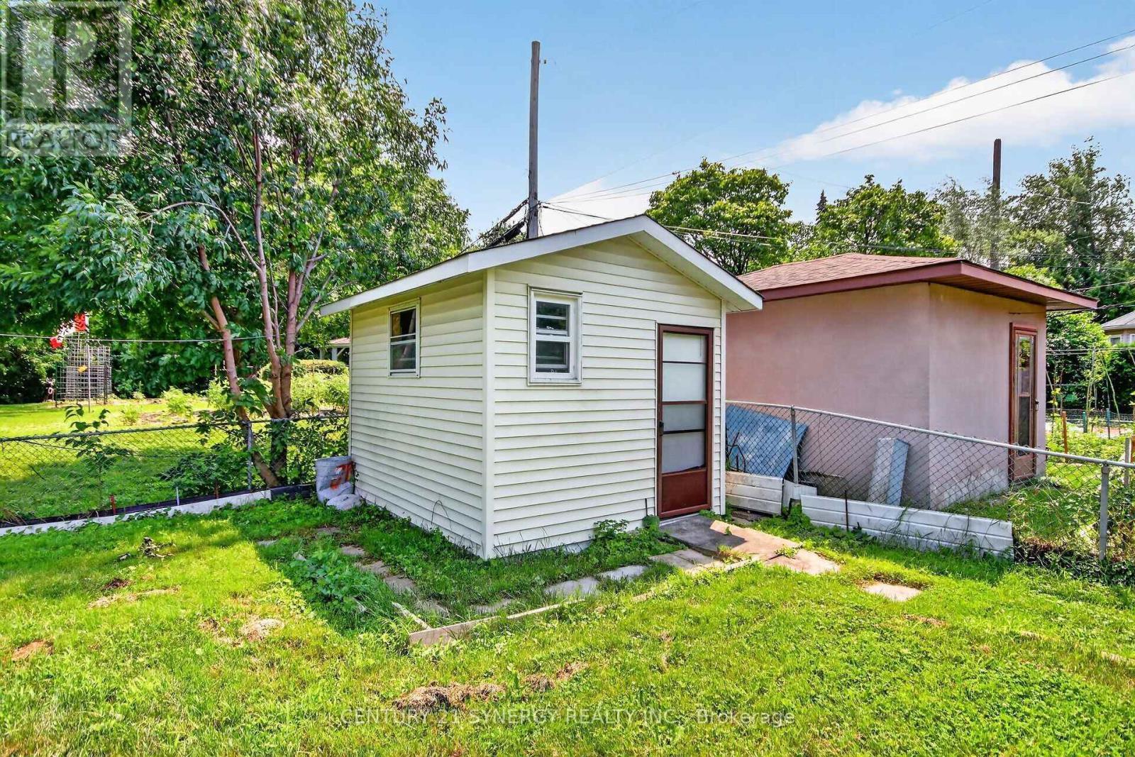 974 Greenbriar Avenue, Ottawa, ON - Outdoor With Exterior