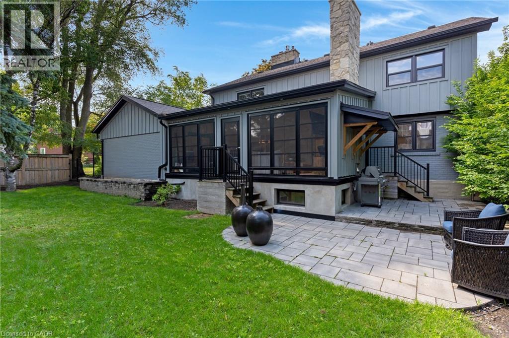 203 Forsyth Drive, Waterloo, ON - Outdoor