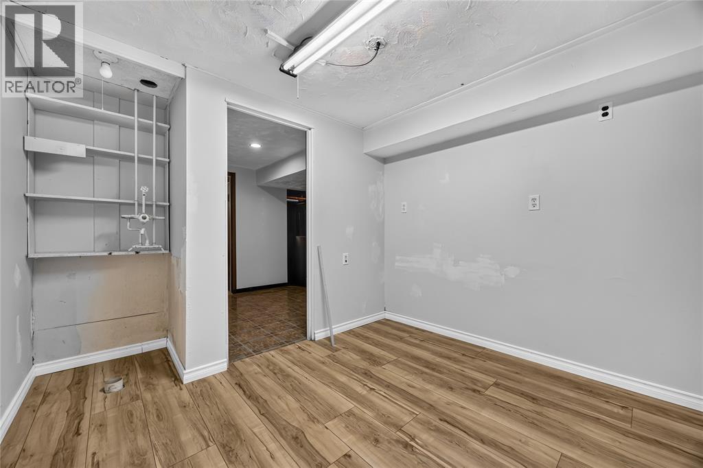 1150 Thomas Drive, Sarnia, ON - Indoor Photo Showing Other Room