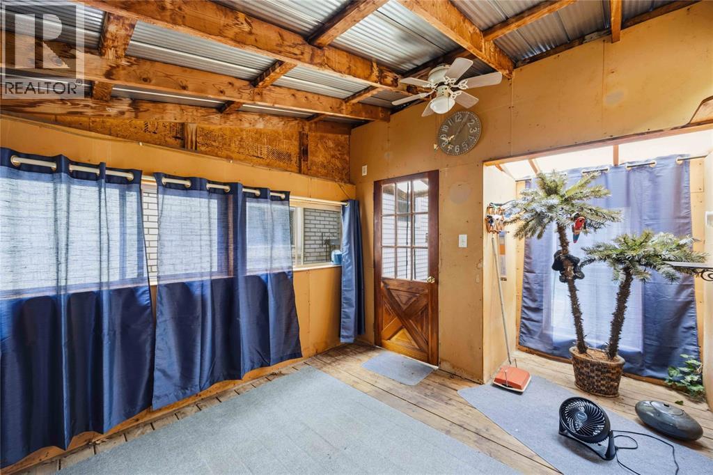 1150 Thomas Drive, Sarnia, ON - Indoor Photo Showing Other Room