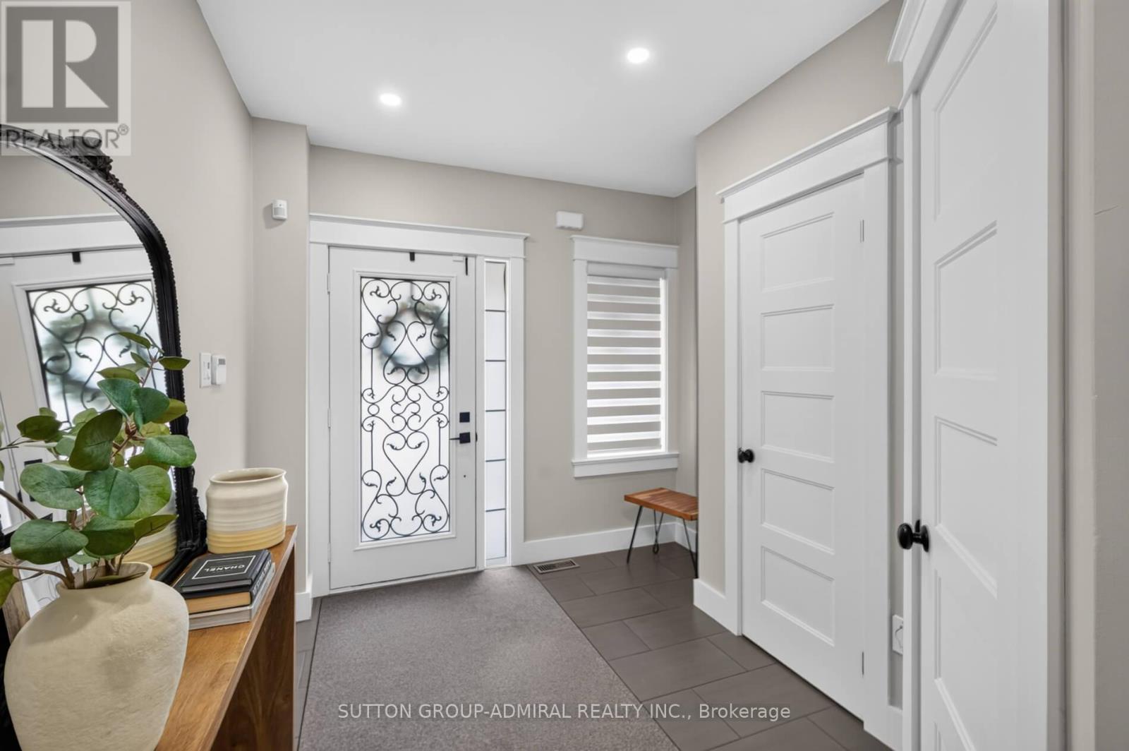 7 Emily Carr Crescent, Caledon, ON - Indoor Photo Showing Other Room