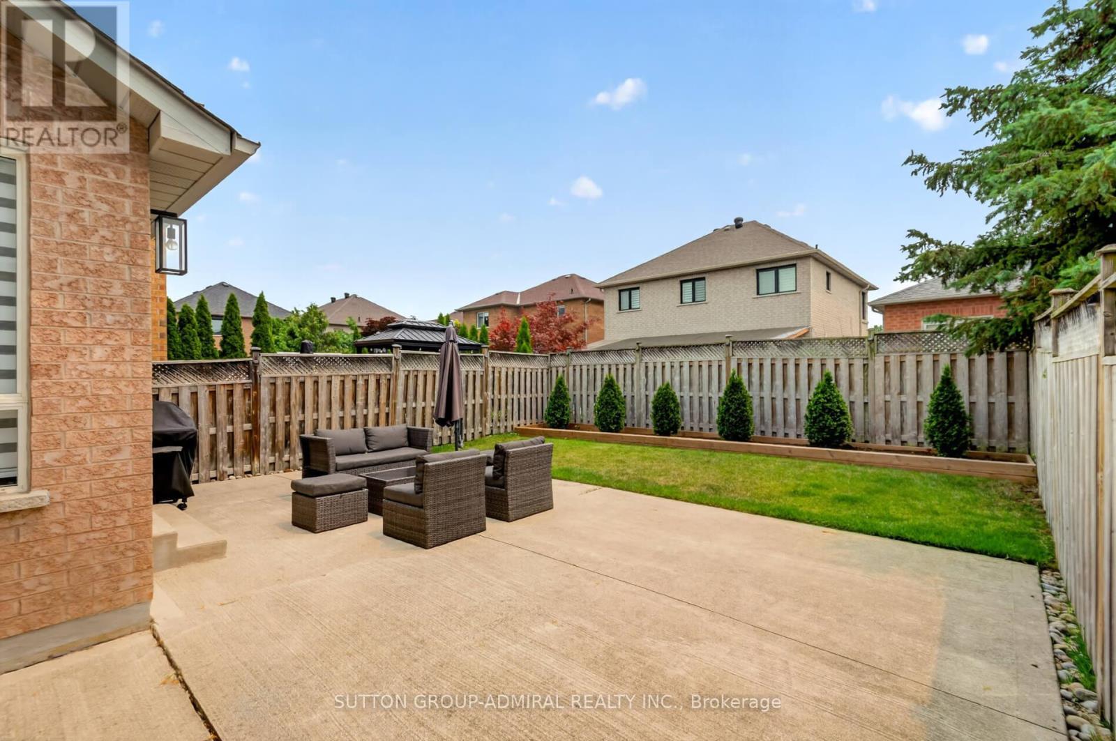 7 Emily Carr Crescent, Caledon, ON - Outdoor With Exterior