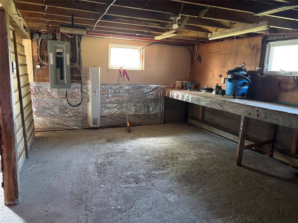 12-14 Barnes Road, Bay Roberts, NL - Indoor Photo Showing Basement