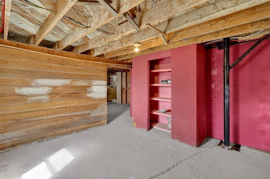 12-14 Barnes Road, Bay Roberts, NL - Indoor Photo Showing Other Room