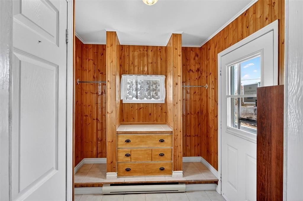 12-14 Barnes Road, Bay Roberts, NL - Indoor Photo Showing Other Room