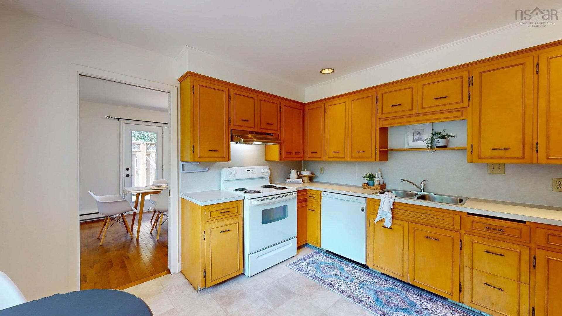 20 Grandview Drive, Wolfville, NS - Indoor Photo Showing Kitchen With Double Sink
