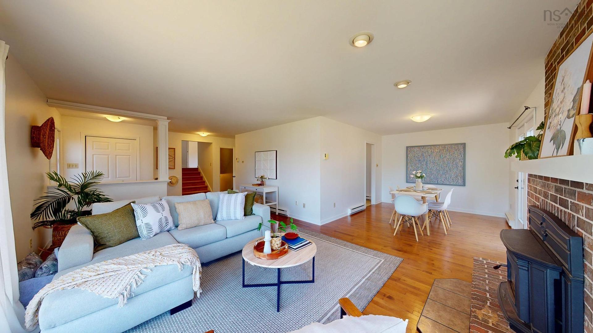20 Grandview Drive, Wolfville, NS - Indoor Photo Showing Living Room