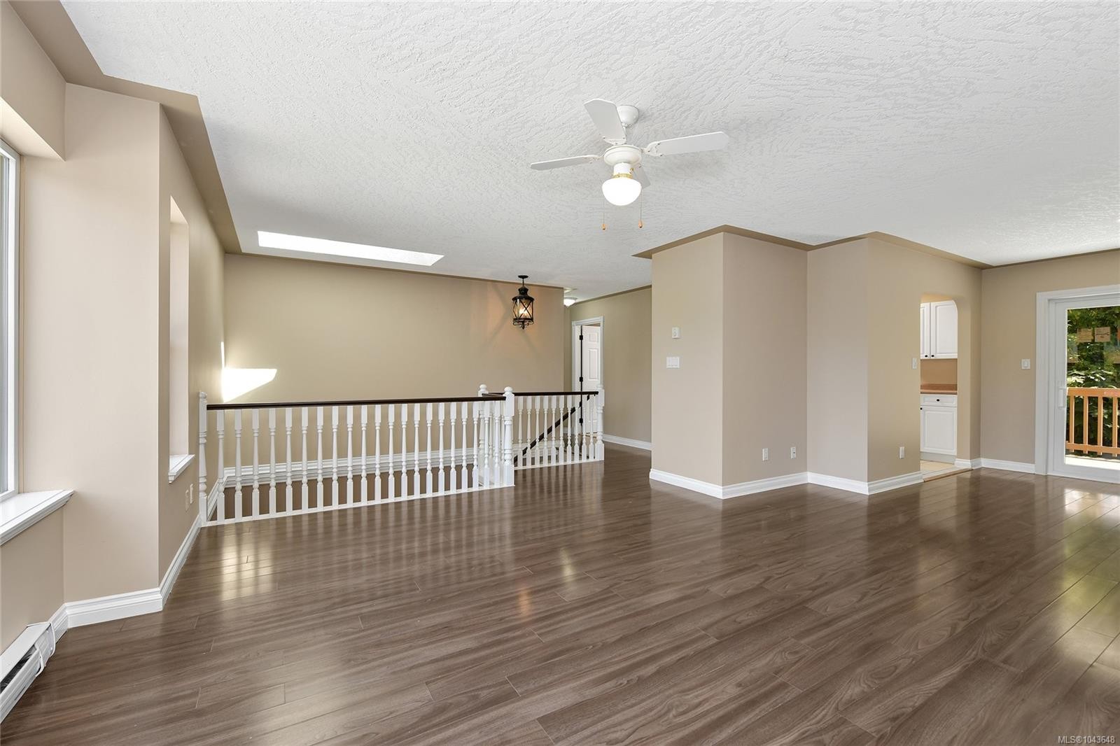 585 Hansen Ave, Langford, BC