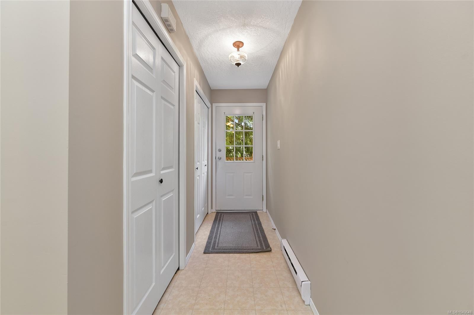 585 Hansen Ave, Langford, BC