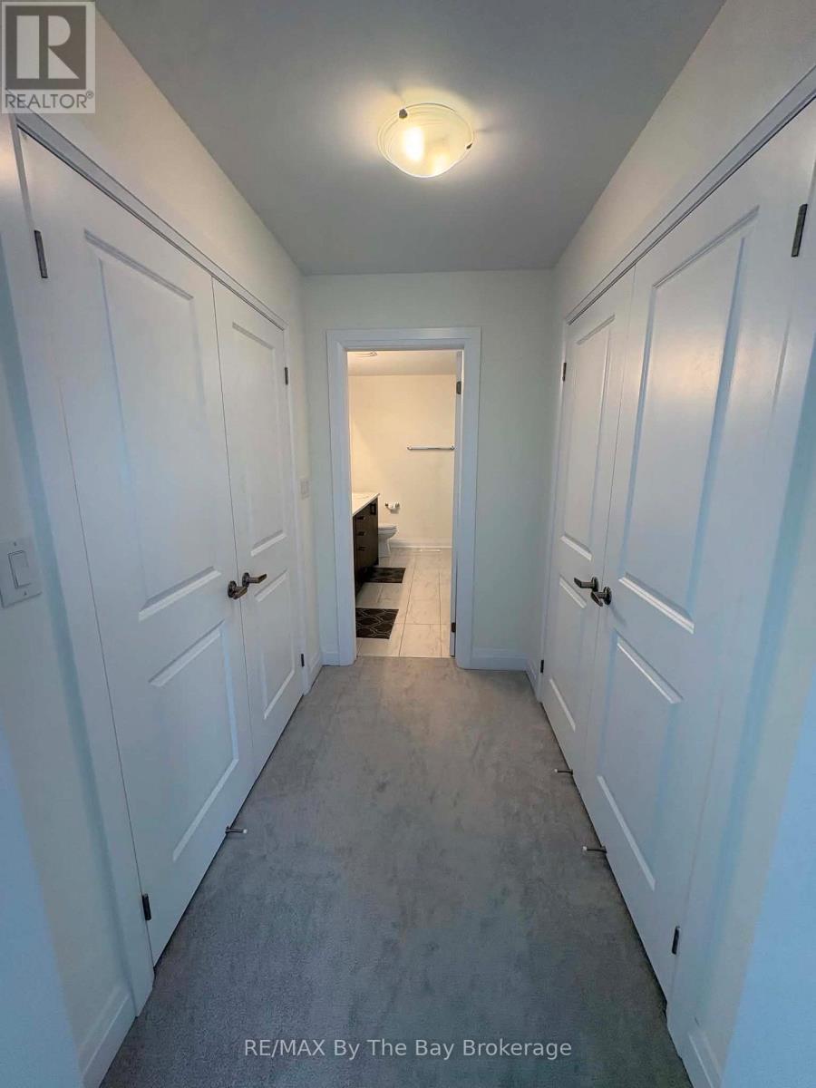 Upper Unit - 218 Mapleside Drive, Wasaga Beach, ON - Indoor Photo Showing Other Room