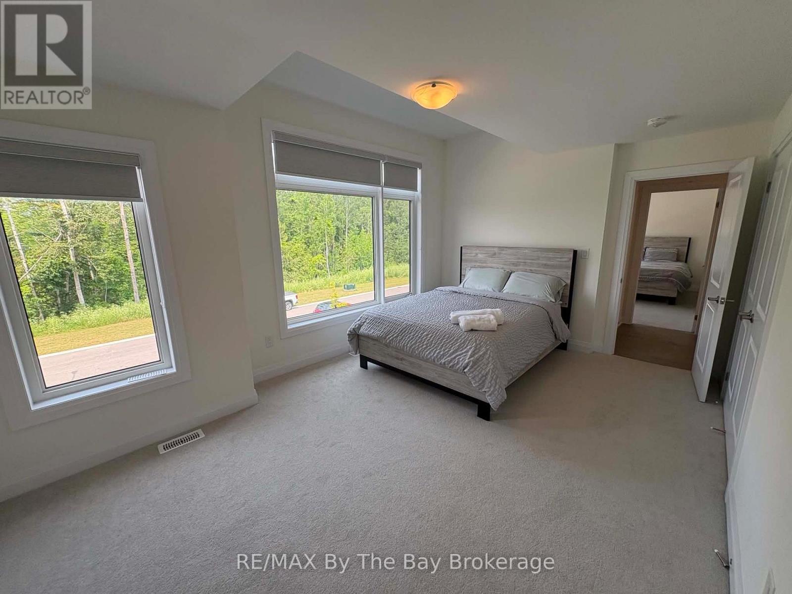 Upper Unit - 218 Mapleside Drive, Wasaga Beach, ON - Indoor Photo Showing Bedroom