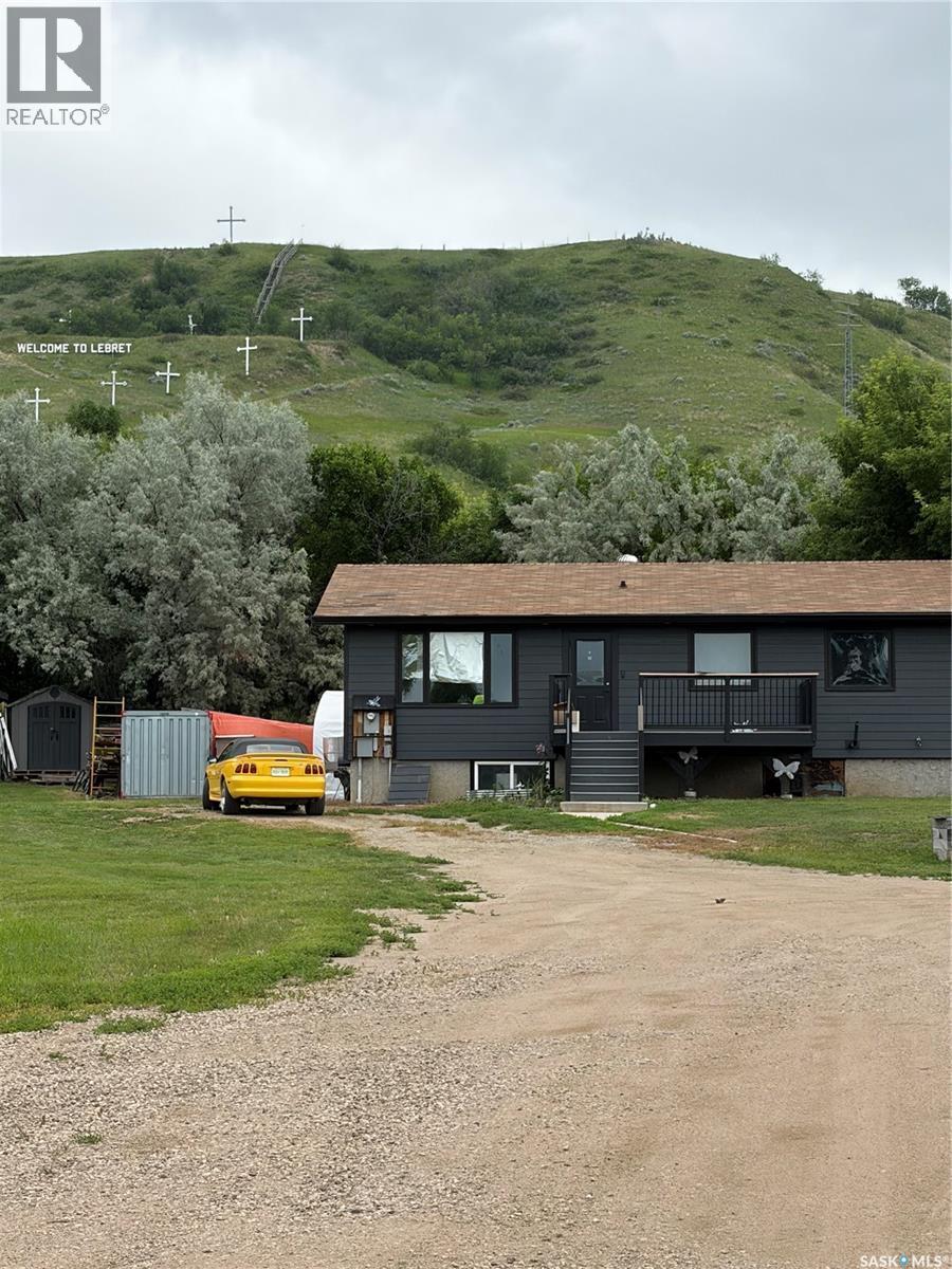 4 Mission Bay, Lebret, SK - Outdoor With Deck Patio Veranda